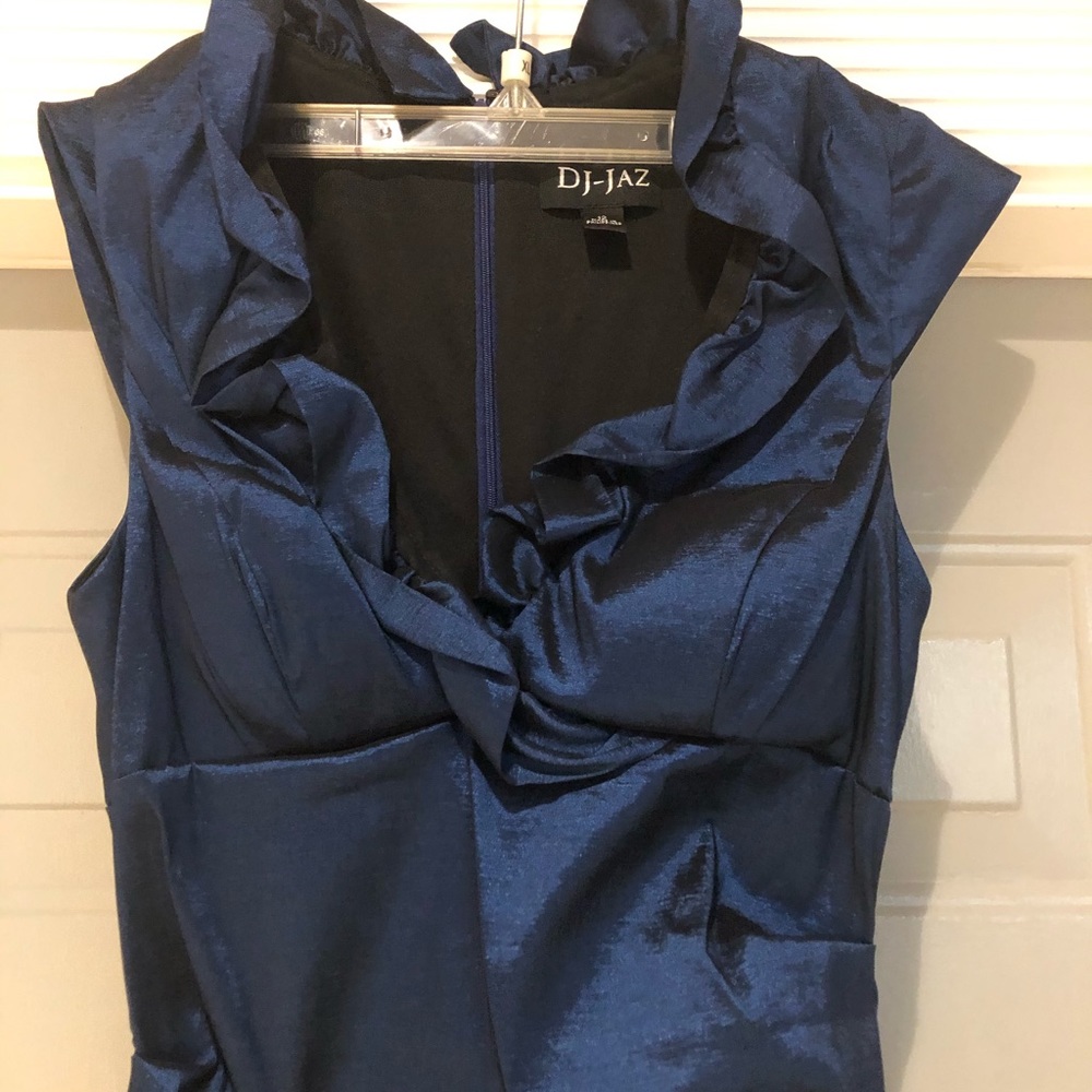 Dress - Picture 3 of 6